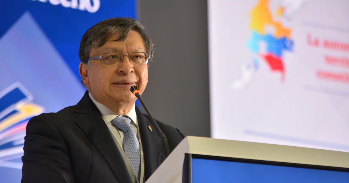 Presidente de la Corte Constitucional no descarta reforma a vacancia judicial tras ‘jugadita’ del Gobierno Petro con emergencia económica: “Si el Congreso puede, por qué nosotros no”