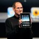 Steve Jobs no esperaba que el iPad se asociase a la "higiene femenina". Eso y las carencias técnicas le costaron 800 correos de quejas