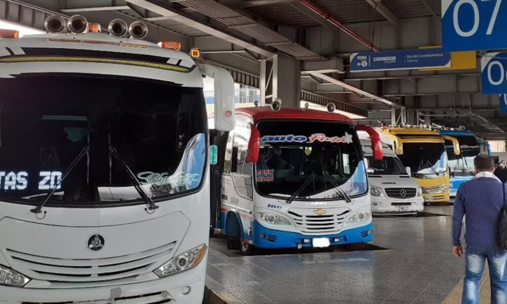 Suben los precios del transporte intermunicipal en Colombia: empresas comenzaron a actualizar las tarifas para diciembre
