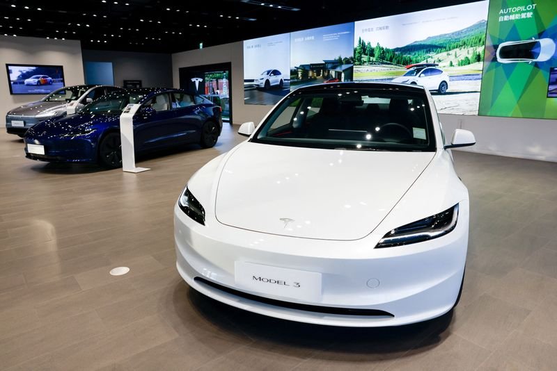 Tesla lanza una variante de bajo coste del Model 3 en Europa