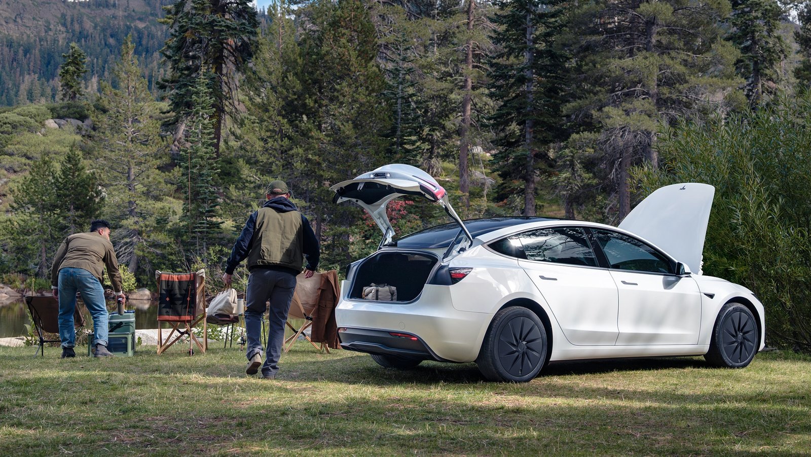 Tesla quiere 'reventar' el mercado con el Model 3 asequible, pero a costa de eliminar la mejor opción de su gama