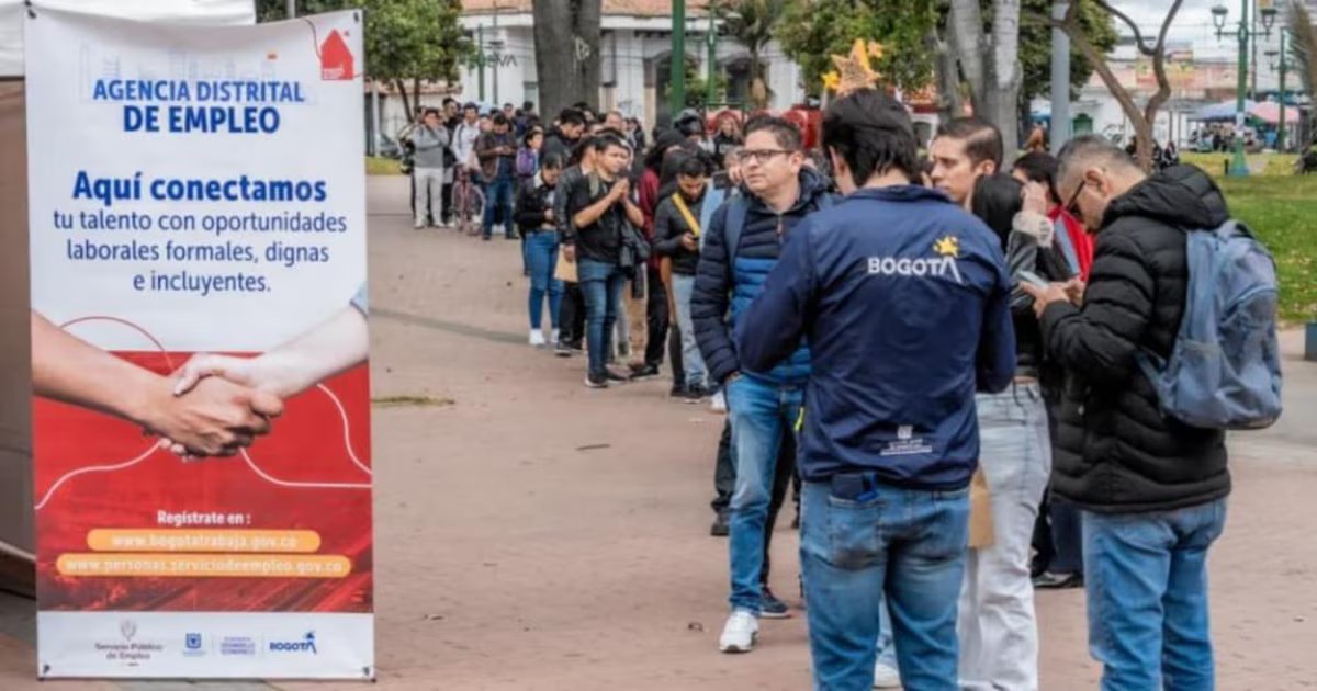Trabajo sí hay: la Alcaldía de Bogotá amplió ofertas de empleo formal hasta inicios de 2026, son más de 500 vacantes