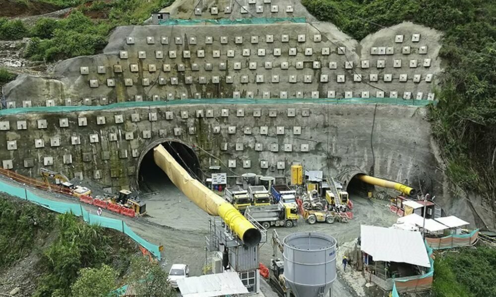 Túnel del Toyo avanza 70% y recibirá $500.000 millones para agilizar transporte de carga en Antioquia
