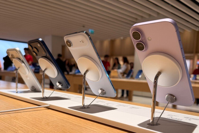 el iPhone 16 arrasa y el iPhone 17 Pro Max se cuela en el top 10 en tiempo récord