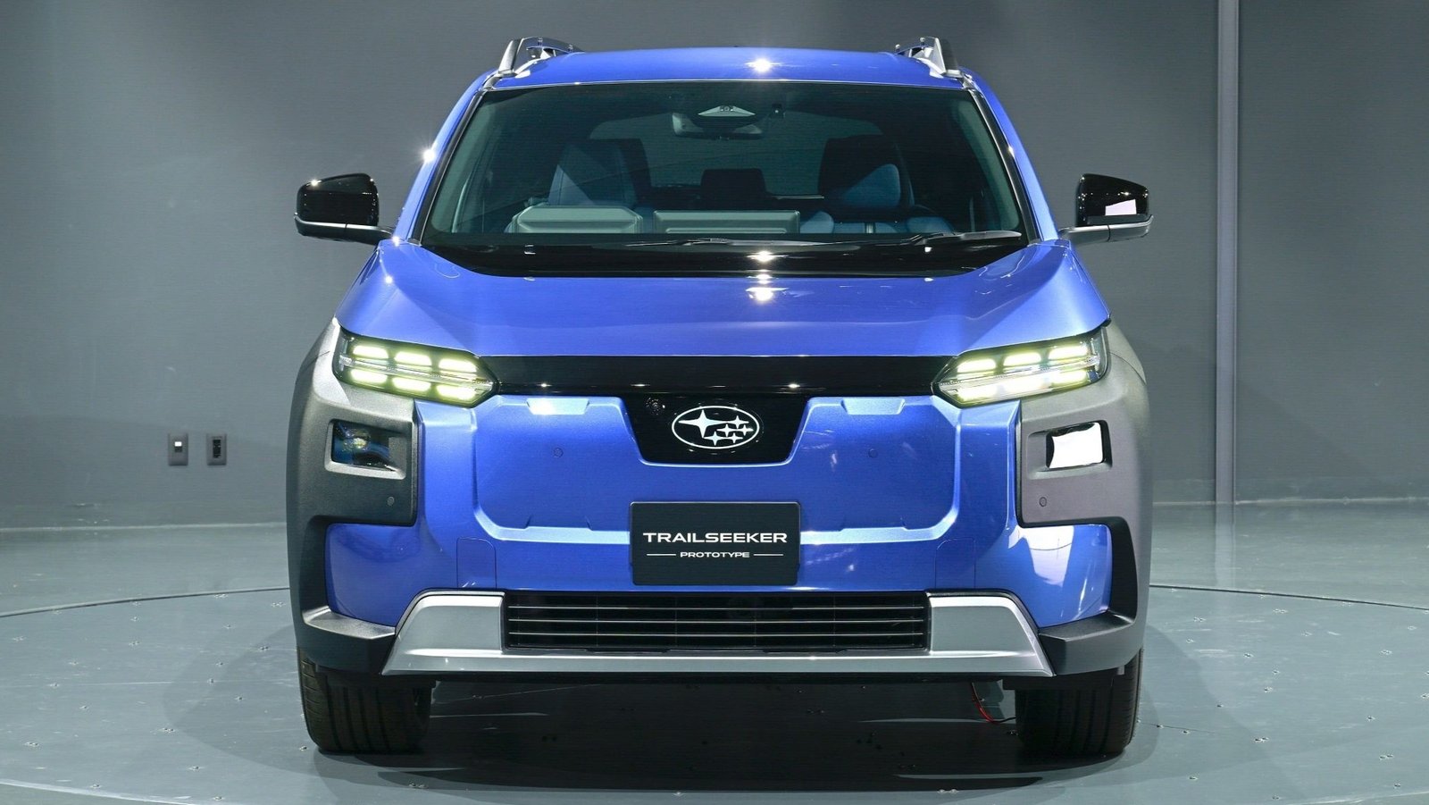 es un Toyota y, también, un rival del Tesla Model Y