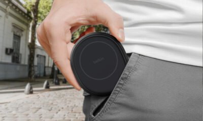 este accesorio es ideal para la mesita de noche y permite recargar la batería del iPhone, AirPods y Apple Watch