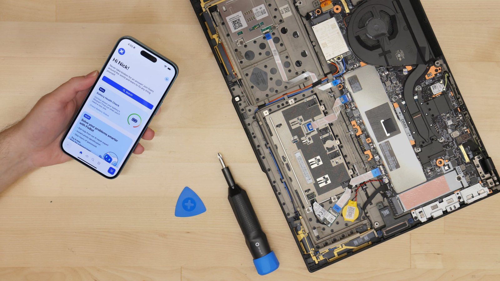iFixit lanza una aplicación gratuita de reparación de iOS con FixBot impulsado por IA