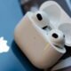 iOS 26.3 permite un emparejamiento como el de los AirPods y el iPhone en auriculares de terceros