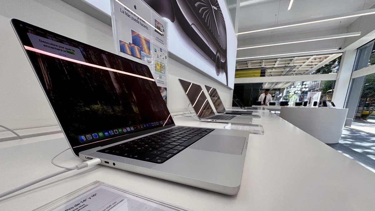 maximstore lanza campaña con iPhone 17 y MacBook Air M4 en oferta