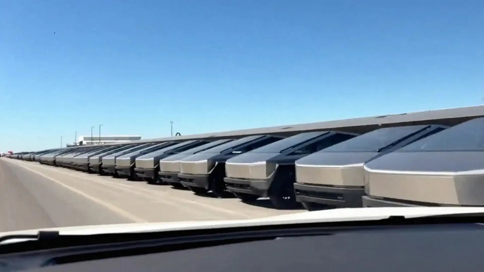 ¿Está Elon Musk salvando el cuello de Tesla con SpaceX?