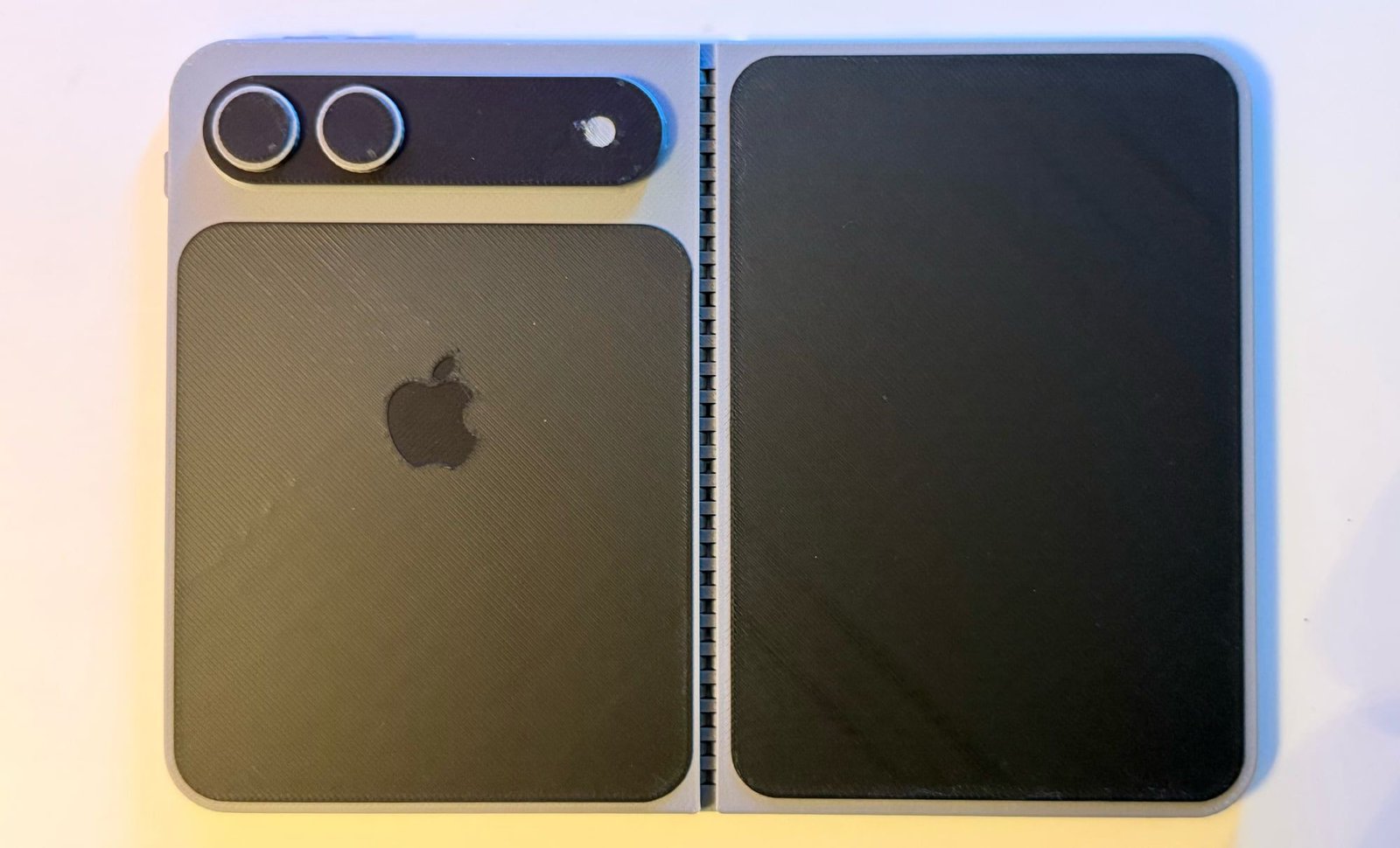 ¿Tienes una impresora 3D? Puedes hacer tu propio muñeco plegable para iPhone