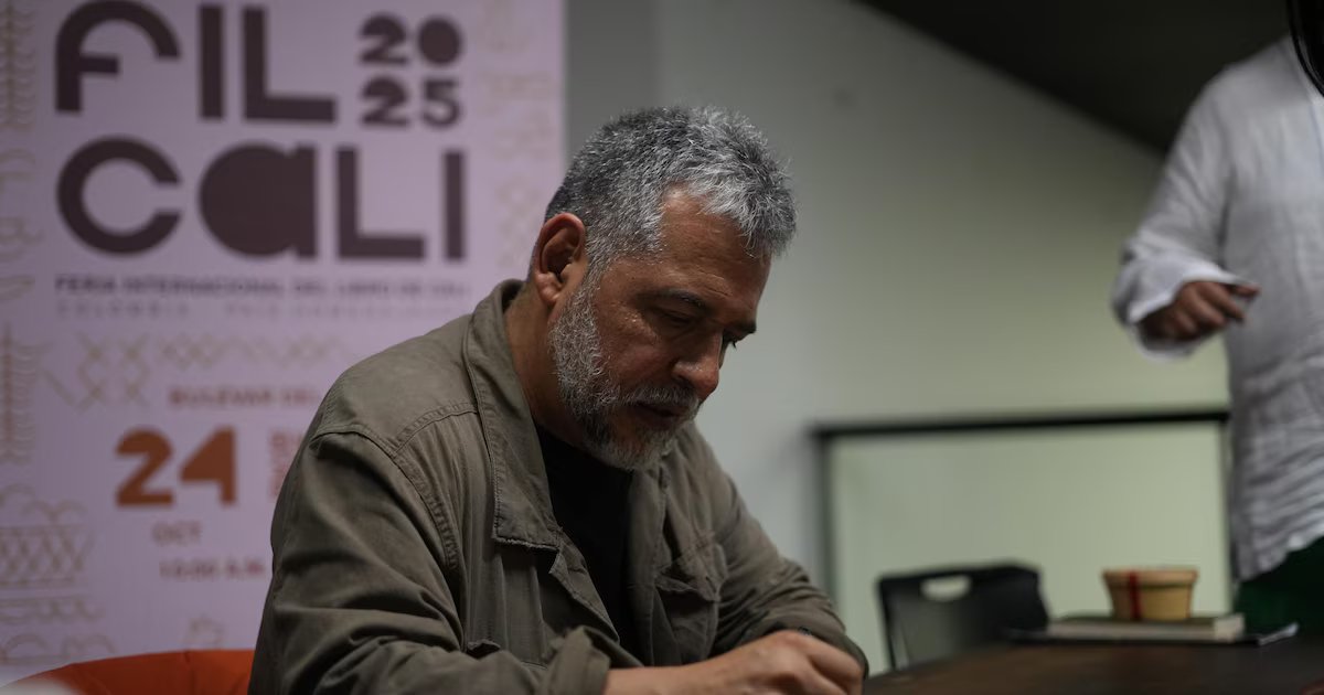 ‘Estado de fuga 1986’: Mario Mendoza recordó cómo fue su primer contacto con Campo Elías Delgado, autor de la masacre de Pozzeto