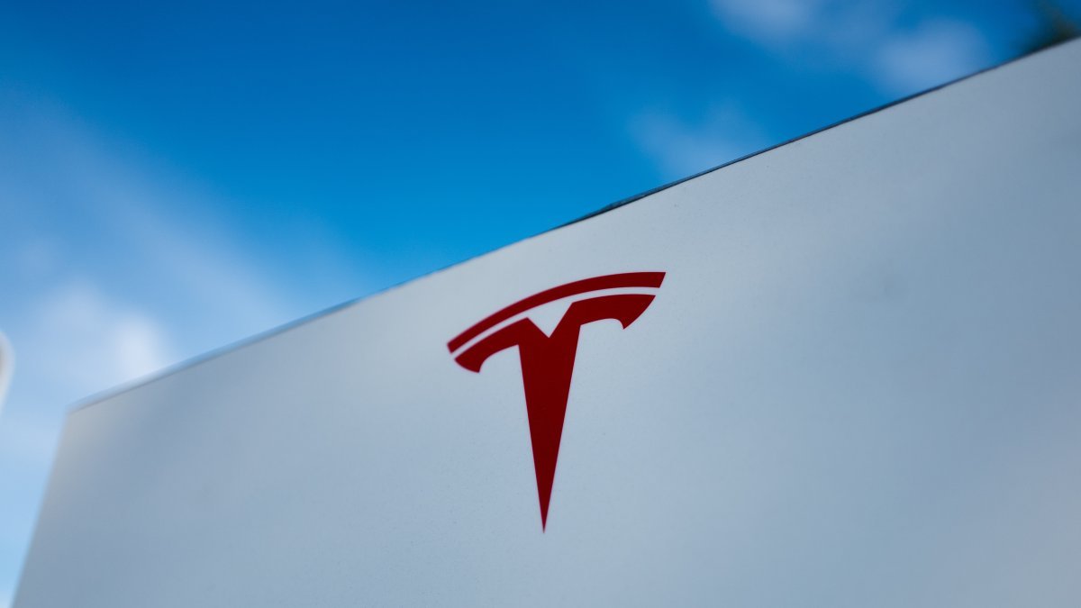 Tesla ya no es líder en autos eléctricos, BYD lo supera – Telemundo Denver
