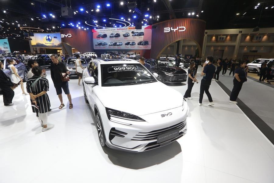 BYD supera a Tesla en ventas de vehículos eléctricos en 2025