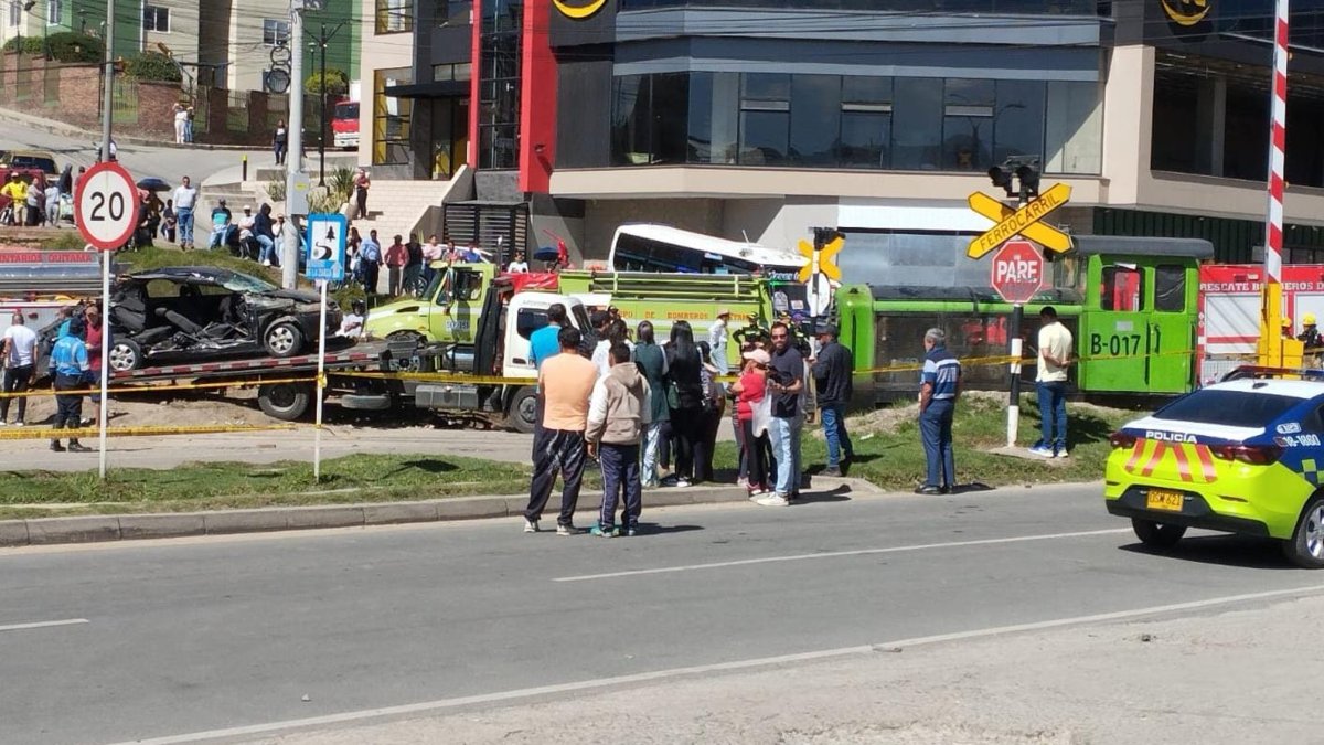 La tragedia ocasionada por el tren en Duitama deja como saldo una joven embarazada fallecida y dos heridos