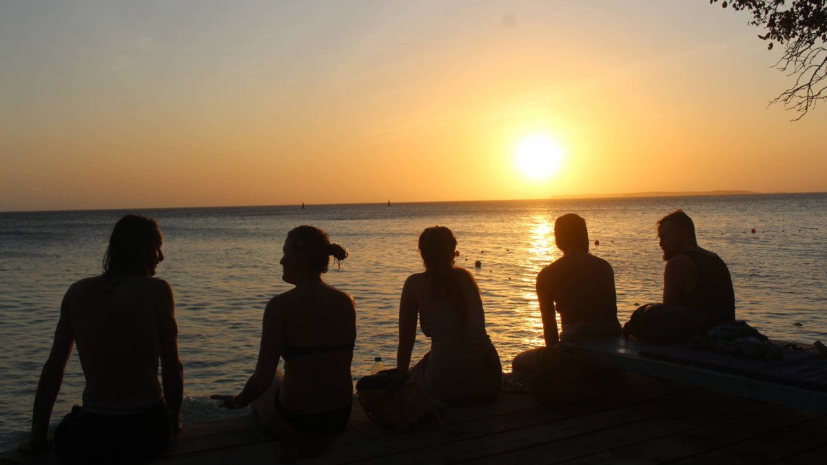Cartagena y Parques Nacionales socializan nuevo seguro obligatorio para visitantes a las Islas del Rosario y San Bernardo