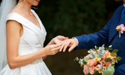 contrató a un hombre para que le organizara su boda y le robo 31 millones de pesos