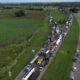 Así quedaron registrados algunos de los dramáticos momentos del accidente en la vía Panamericana, en el Cauca.