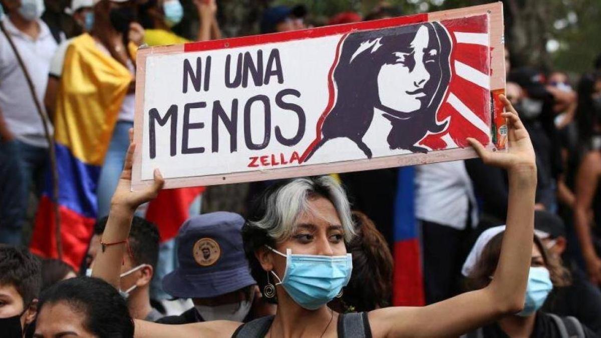 supuesto asesino la habría encerrado en una habitación después de agredirla