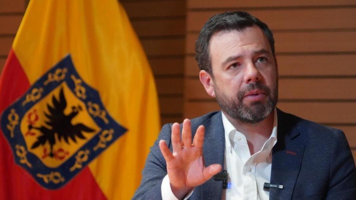 alcalde Galán advierte implicaciones en Bogotá con alza del salario mínimo