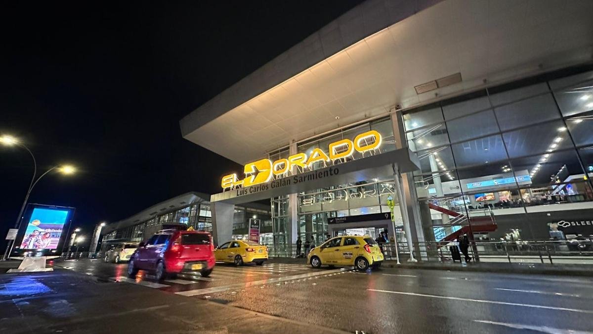Con destino a Santa Marta iban 100 kilos de marihuana que fueron incautados en el Aeropuerto Internacional El Dorado en Bogotá
