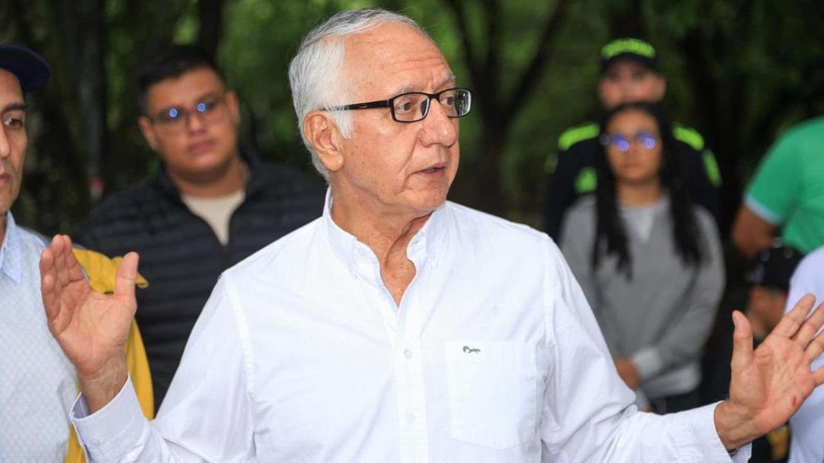 Acientíficas ante respuesta de Minsalud a gerente de hospital público de Antioquia que llora por crisis de la salud