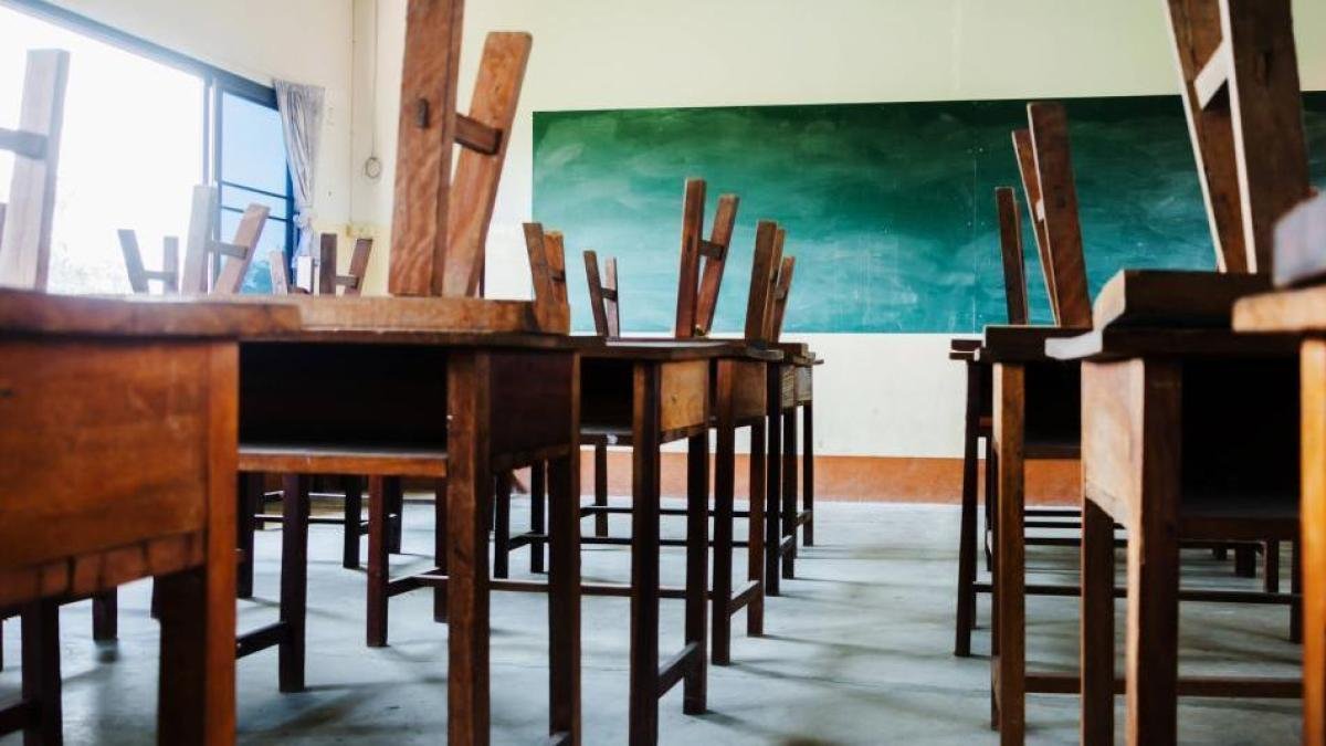 100 colegios en Bogotá quedan en riesgo de cerrar por alza del 23 % en salario mínimo: denuncian rectores de instituciones