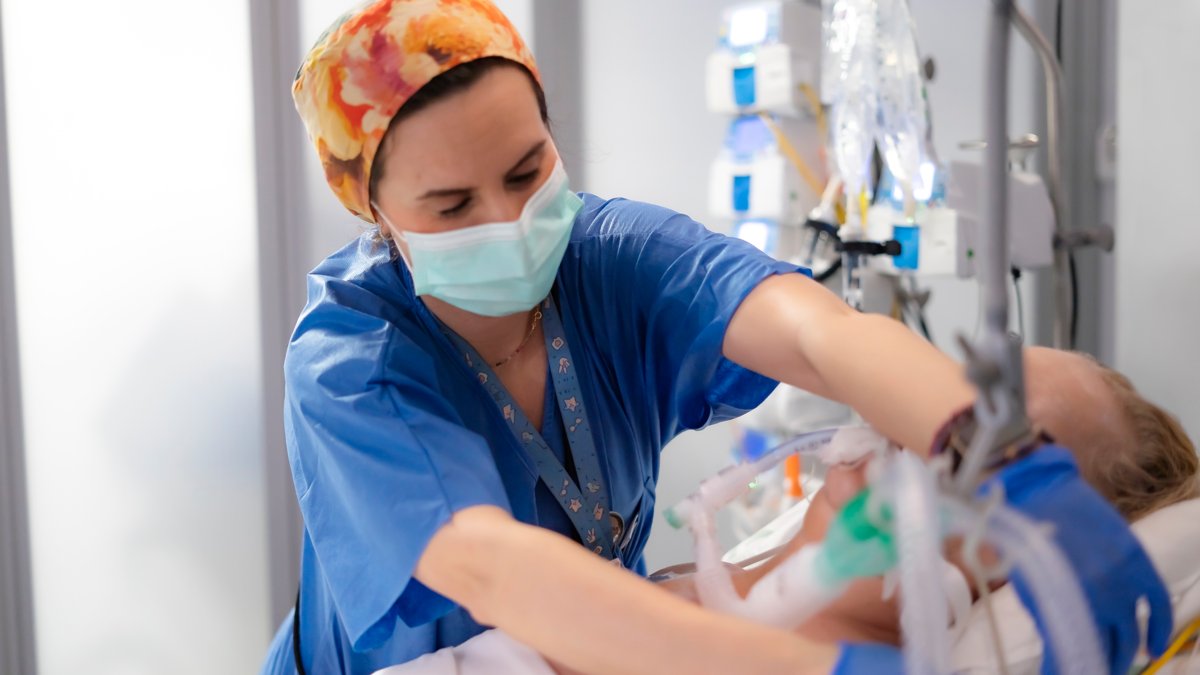 Bogotá refuerza la vacunación ante el primer pico respiratorio del año
