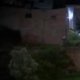 Dos viviendas quedaron al borde de un abismo y otras resultaron inundadas tras un deslizamiento de tierra en Bogotá