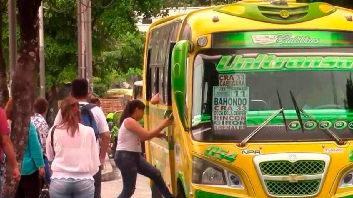 así quedaron las tarifas de transporte público en Bucaramanga y área metropolitana en el 2026, la mínima del taxi aumentó 16.6%