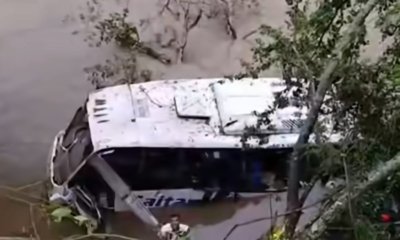 Habría sucumbido a las aguas tras el fatal accidente que dejó 15 heridos.