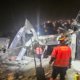 tres personas fueron rescatadas tras quedar atrapadas