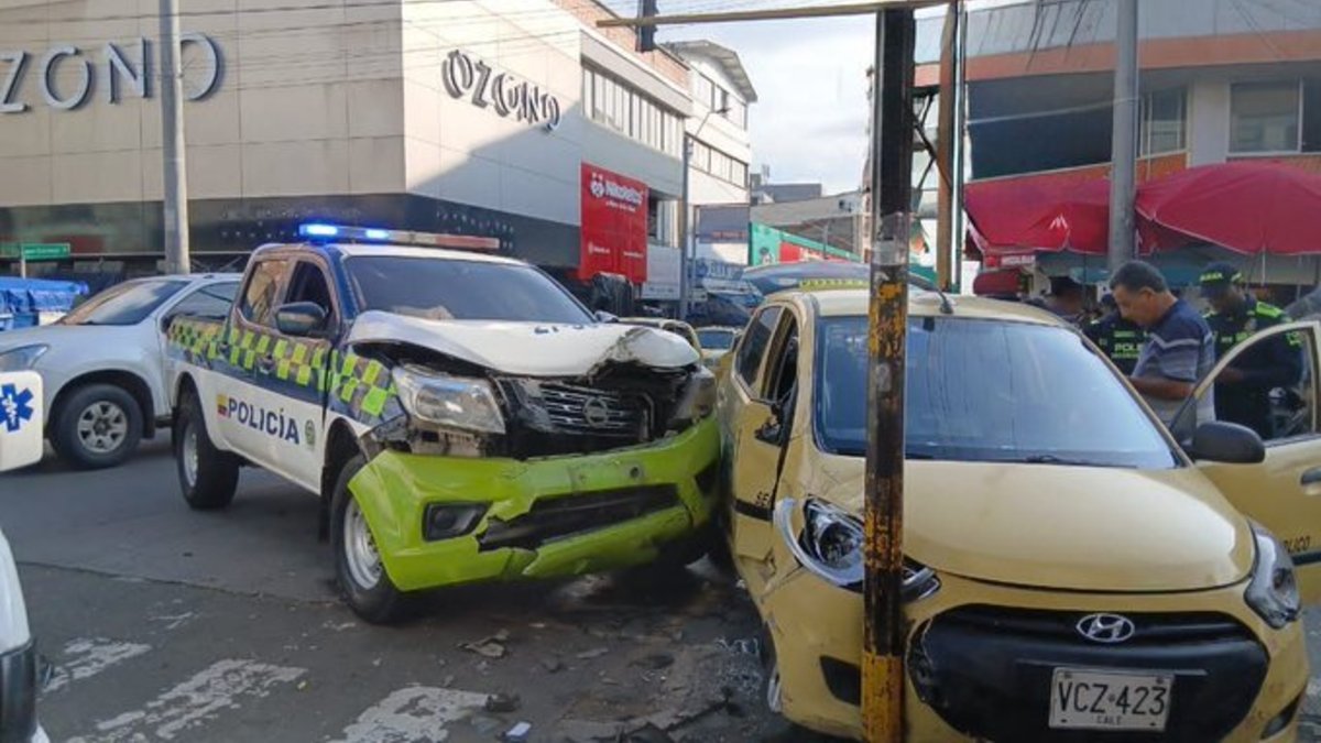 el caso está bajo investigación; ¿hubo invasión del carril del MIO?