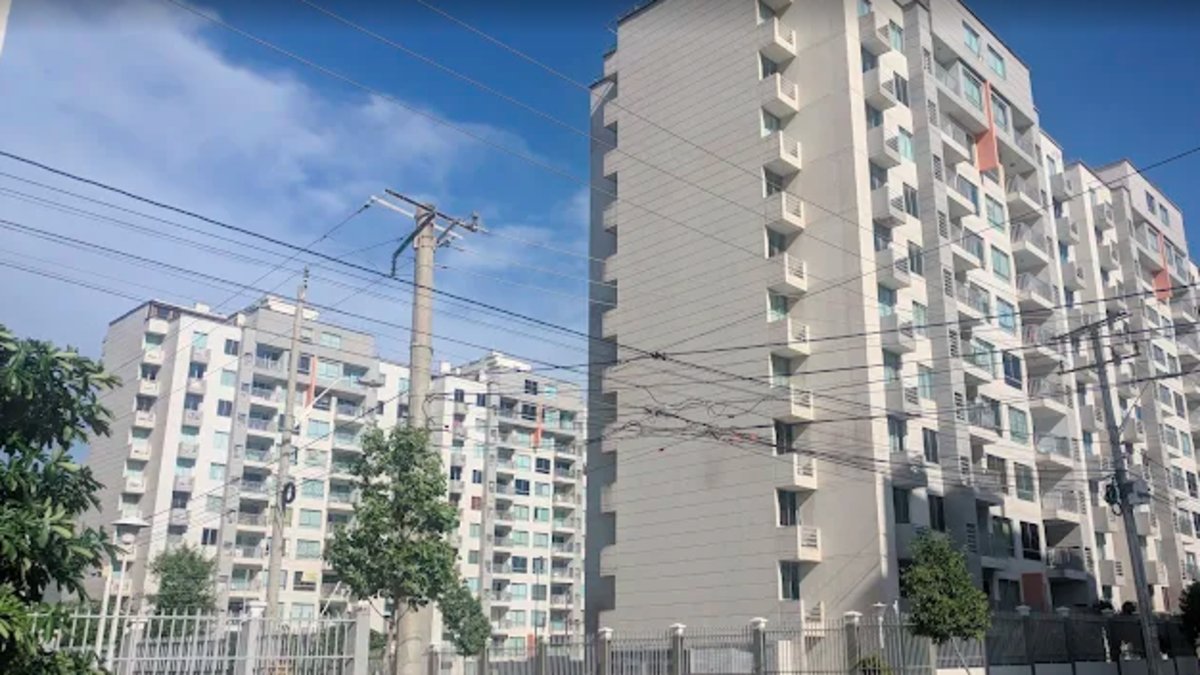 Consternación en Barranquilla por la muerte de un menor de 12 años que cayó de un noveno piso en Villa Carolina: se habría tropezado accidentalmente