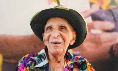 Muere Ismael Escorcia, creador de 'El Descabezado', el disfraz que convirtió el horror de la violencia en símbolo del Carnaval de Barranquilla