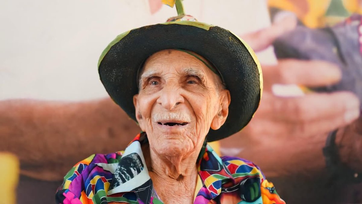 Muere Ismael Escorcia, creador de 'El Descabezado', el disfraz que convirtió el horror de la violencia en símbolo del Carnaval de Barranquilla