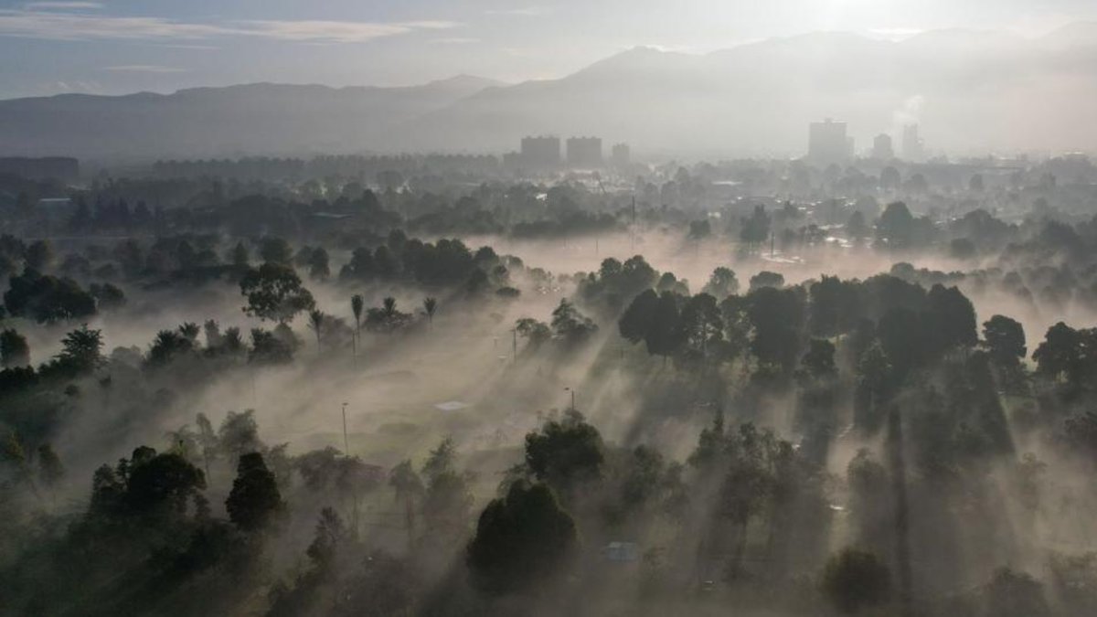 ¿Por qué está haciendo tanto frío en Bogotá? Ideam explica las razones del clima atípico y las lluvias en la capital