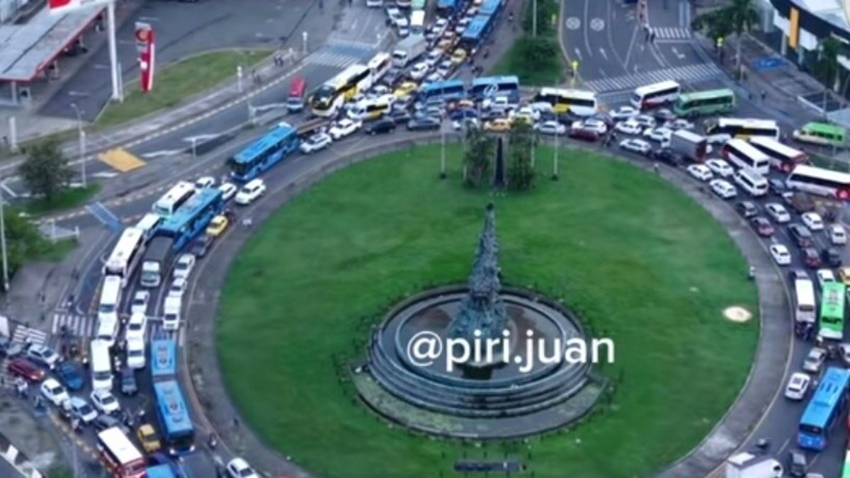 ¿Qué dijo la Alcaldía de Cali ante el impresionante trancón de la glorieta del Monumento a la Solidaridad que se viralizó en redes sociales?