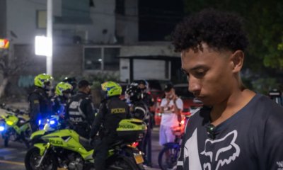 Agentes de movilidad golpearon a motociclista en Santa Marta y terminaron pidiendo perdón tras video viral de la agresión