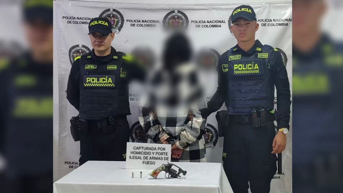 el hijo de 16 años de los involucrados denunció lo ocurrido