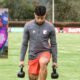 Alexis Zapata, jugador de Santa Fe, niega responsabilidad en incendio causado por globo pirotécnico en Itagüí