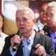 Álvaro Uribe acusó a Gustavo Petro de usar una “narrativa mentirosa” para impulsar a Iván Cepeda
