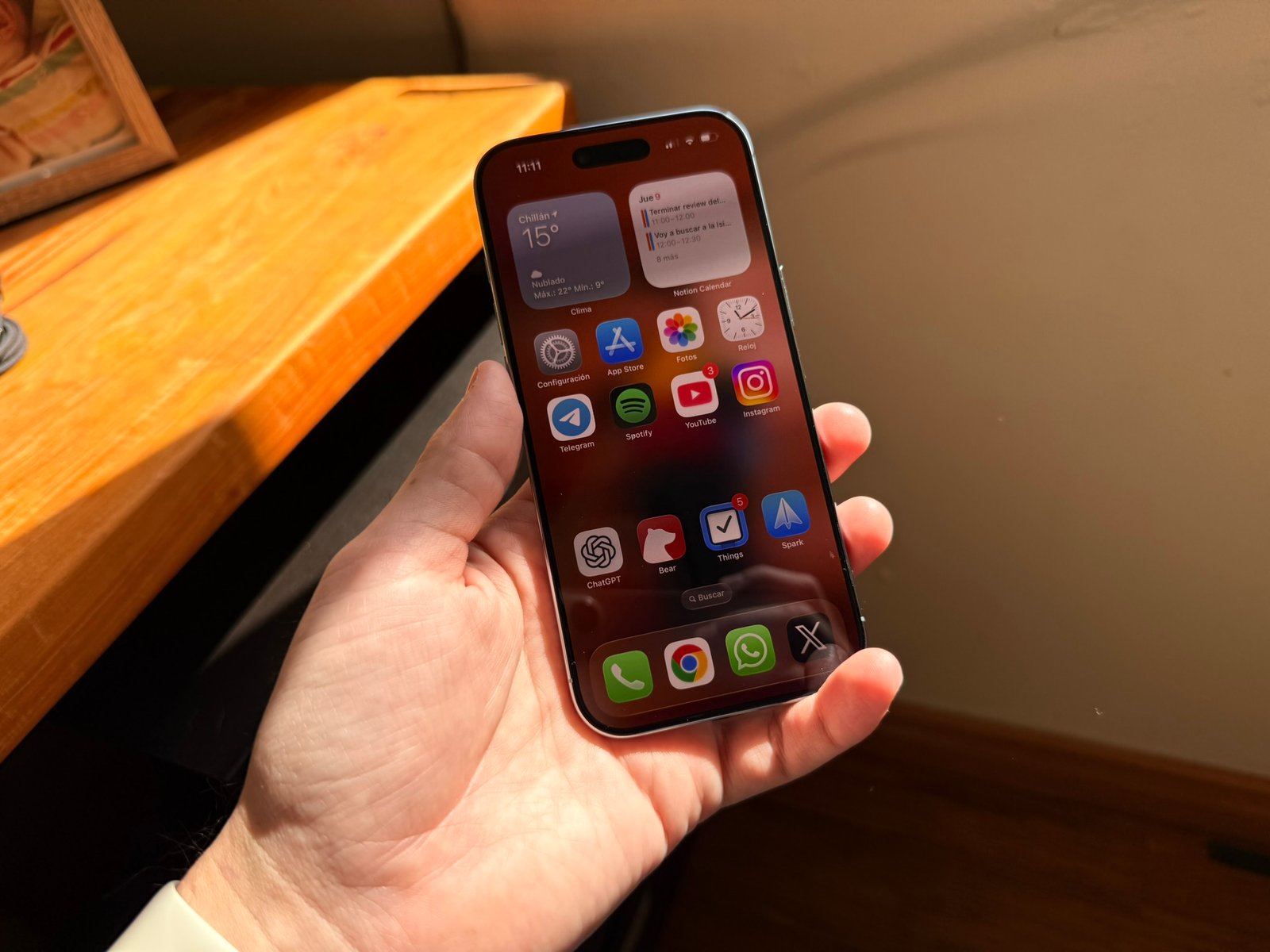 Aparecen filtradas las especificaciones de pantalla del iPhone 18
