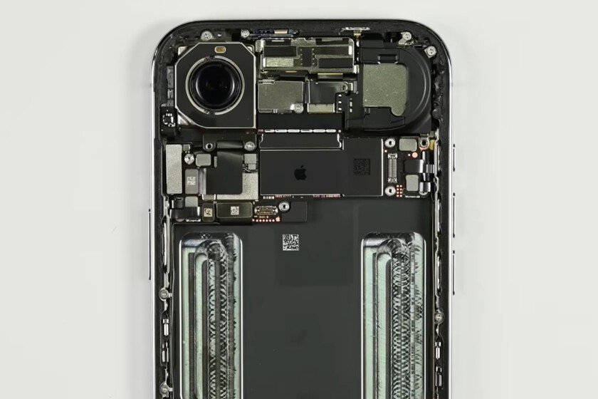 Apple consiguió hacer el iPhone más delgado de la historia. Ahora trabaja en un nuevo Face ID para que el iPhone Air 2 no renuncie tantas cosas