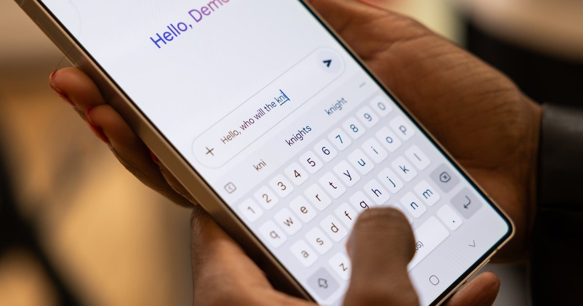 Apple renovará Siri como chatbot integrado en iPhone y Mac para defenderse de OpenAI