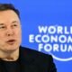 Buscará Tesla vender robot humanoide 'Optimus' a finales de 2027