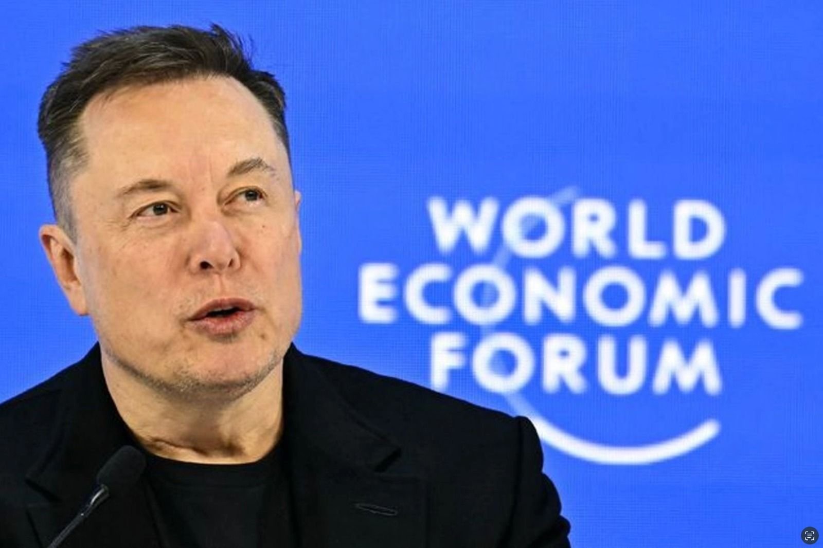 Buscará Tesla vender robot humanoide 'Optimus' a finales de 2027