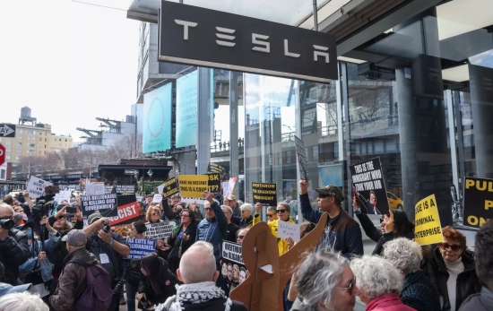 Caída ventas Tesla 2025: análisis y causas