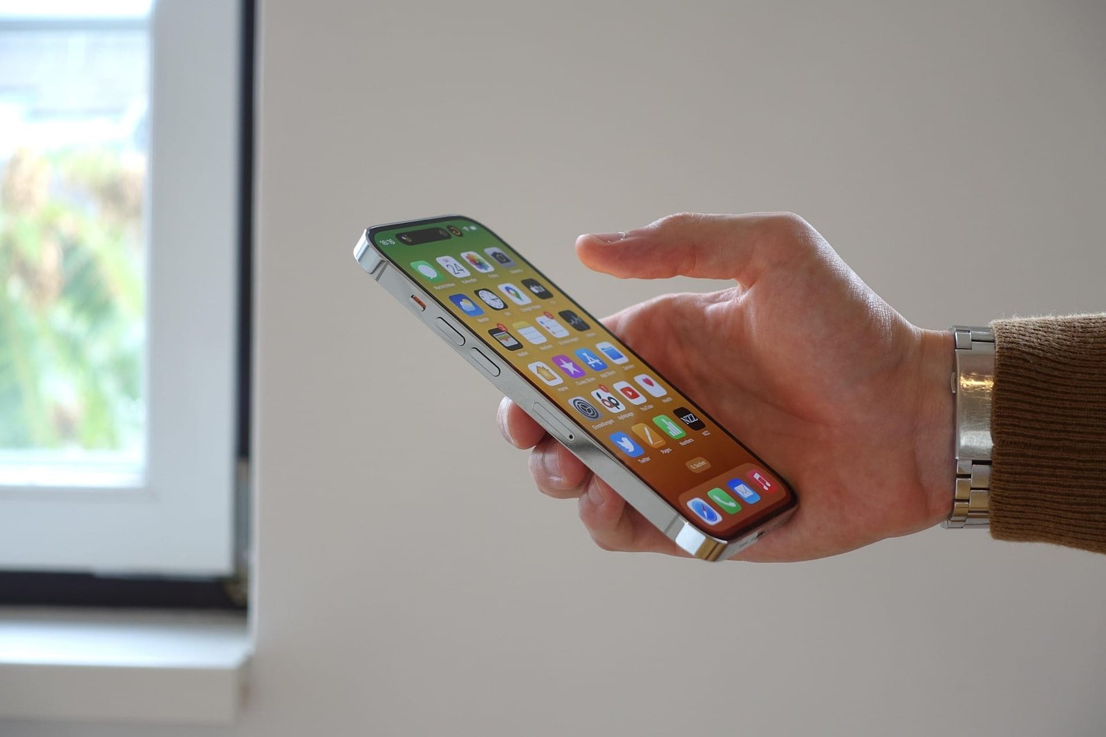Cinco maneras en que tu iPhone puede ser hackeado – y cómo prevenirlo