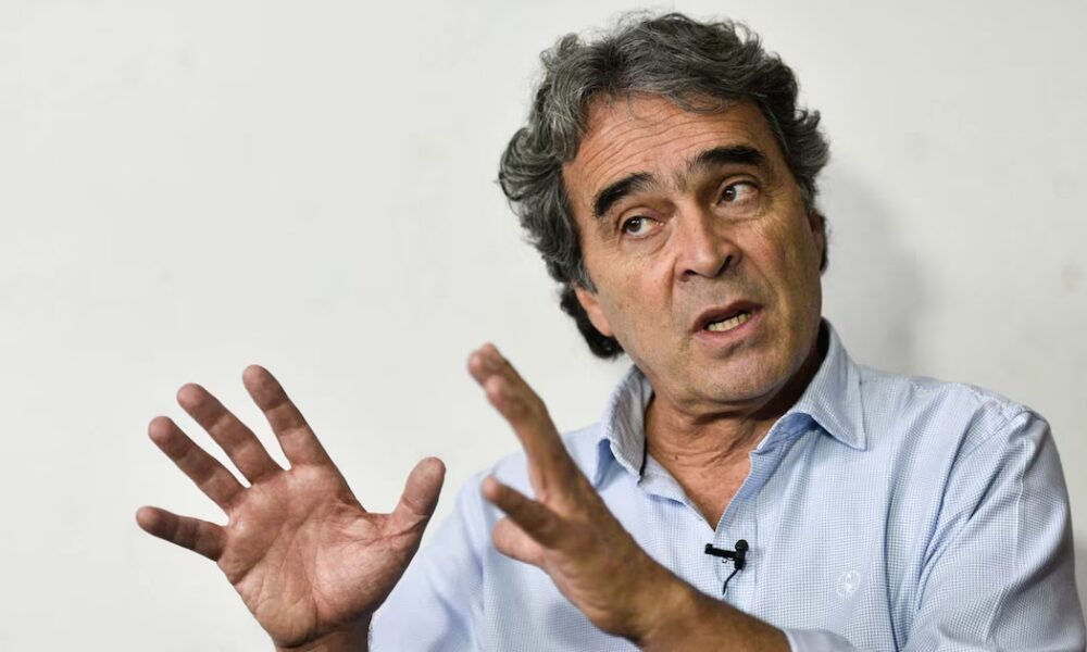 Con carta dirigida a Petro y expresidentes, Sergio Fajardo solicitó unidad nacional ante tensiones entre Colombia y EE. UU.